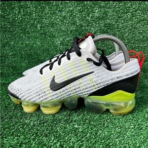 Nike Kids' White and Black Sneakers with Yellow Accents